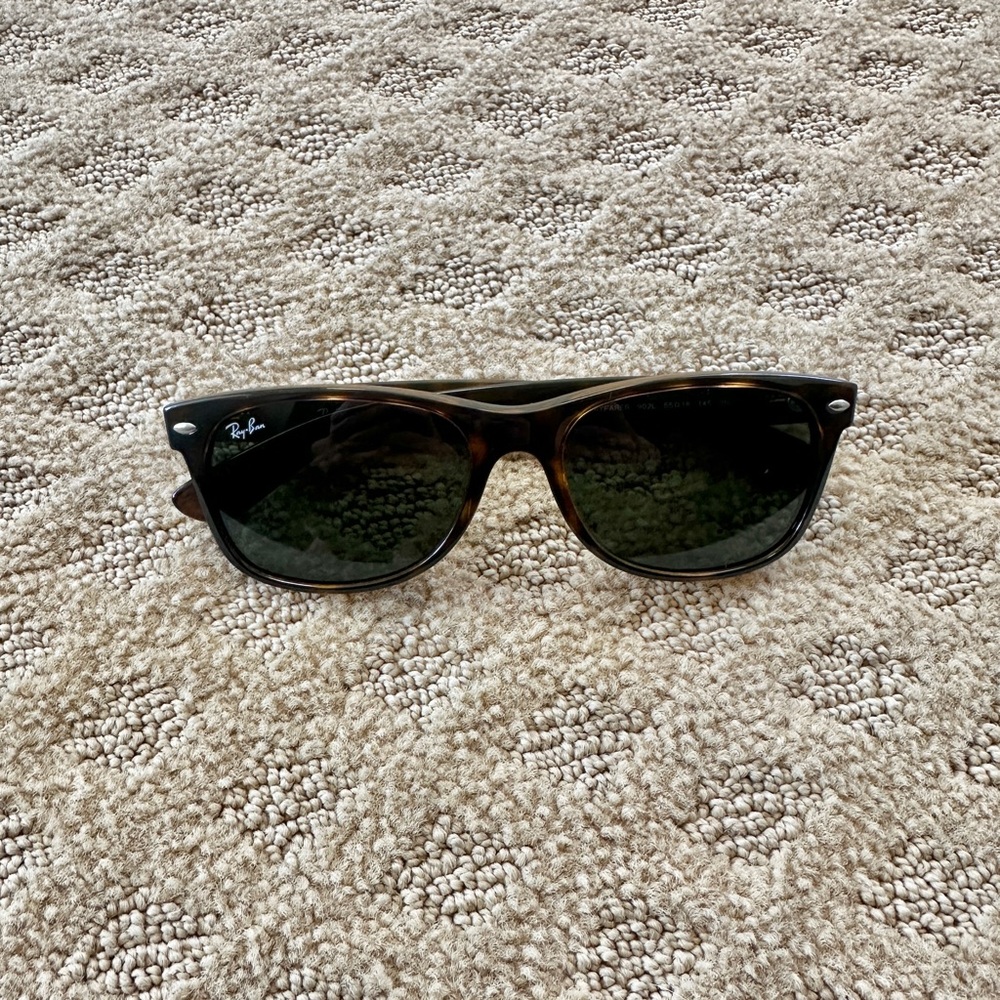 RAYBANS SUNGLASSES